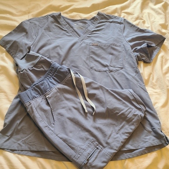 Figs Other - FIGS scrub set XXL-Catarina top and Zamora jogger